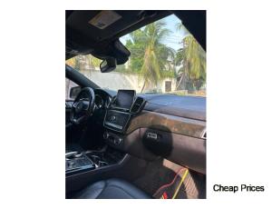 Distressed used Lexus car from the 2008 market. - 3