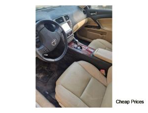 Distressed used Lexus car from the 2008 market. - 7